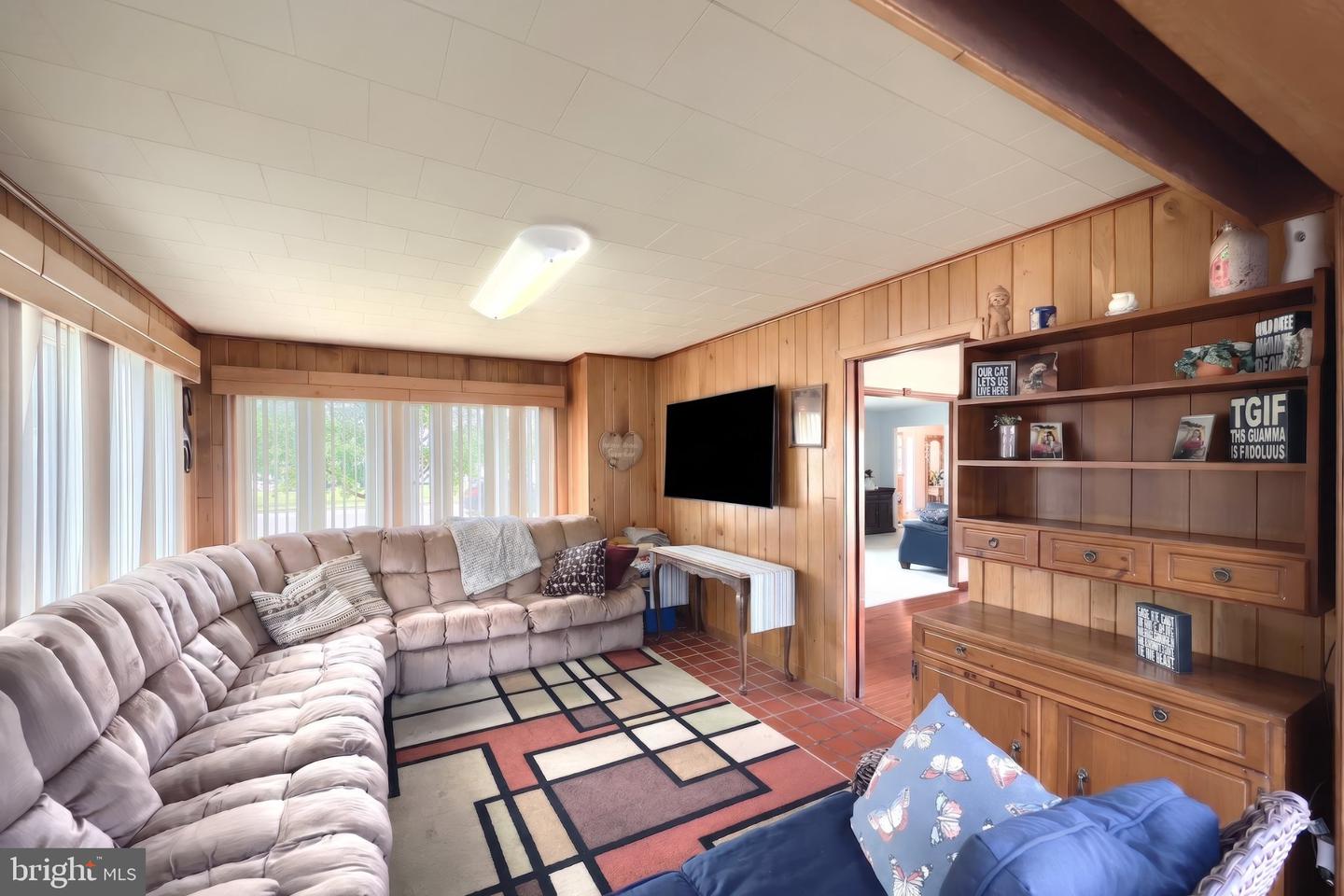 1001 Broadway Property Photo 28