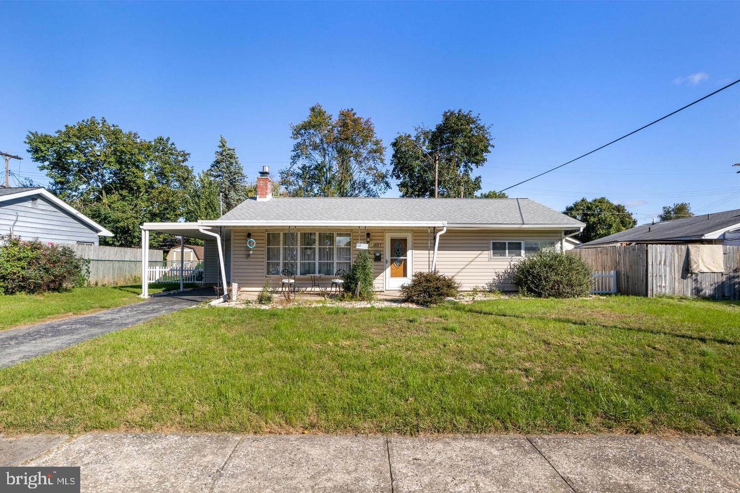 807 Fireside Rd Property Photo 1