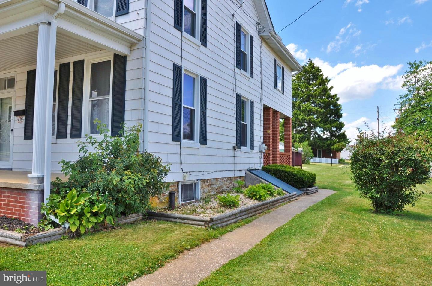 33 W Forrest Ave Property Photo 4