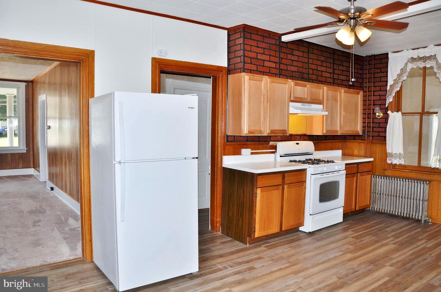 33 W Forrest Ave Property Photo 15