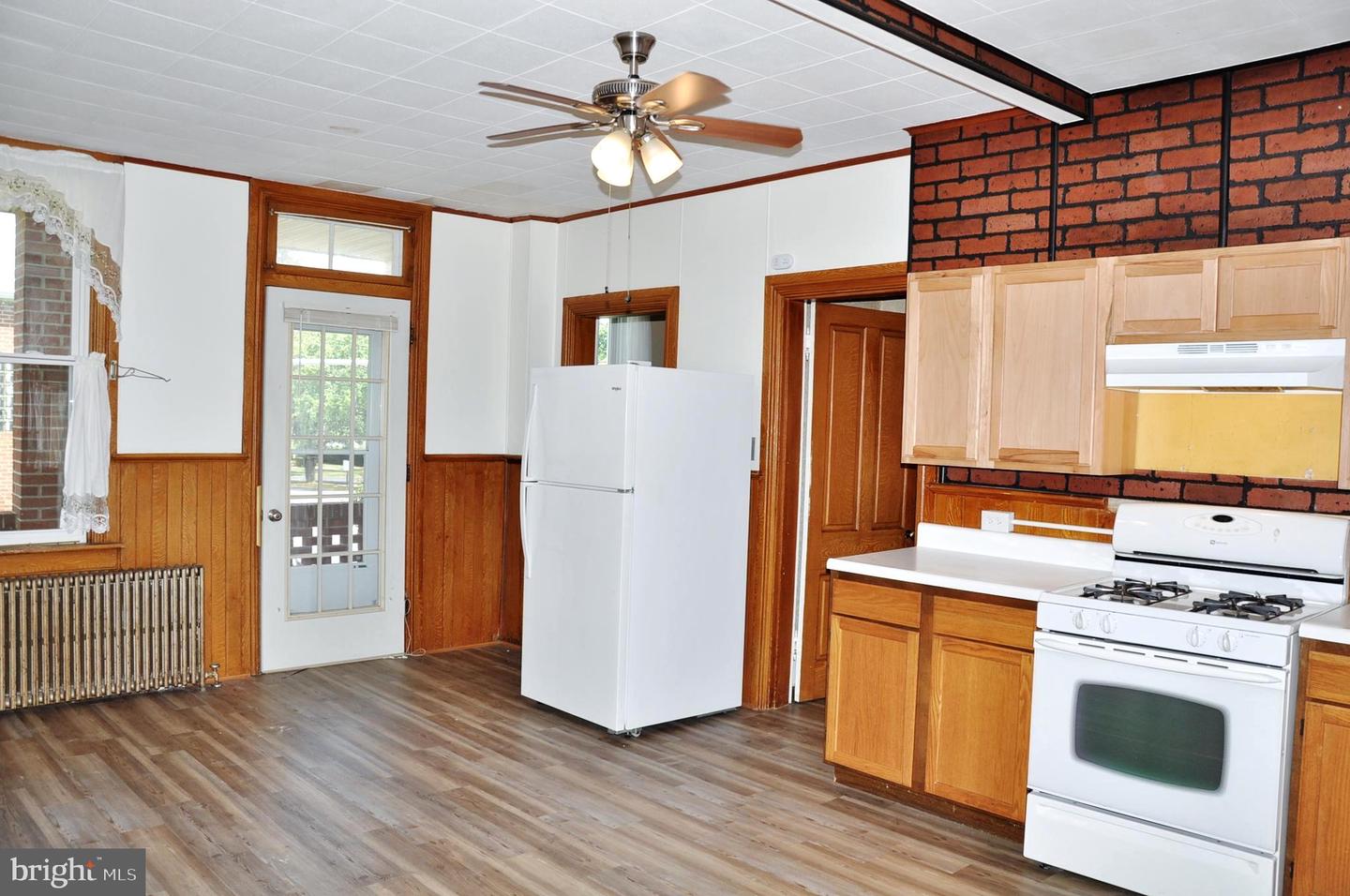 33 W Forrest Ave Property Photo 17