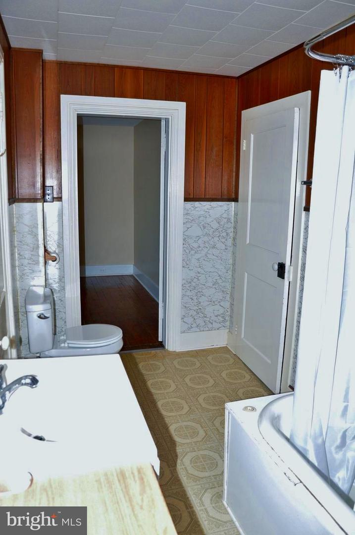33 W Forrest Ave Property Photo 37