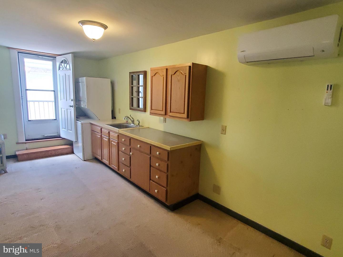 15 S Pershing Ave Property Photo 8