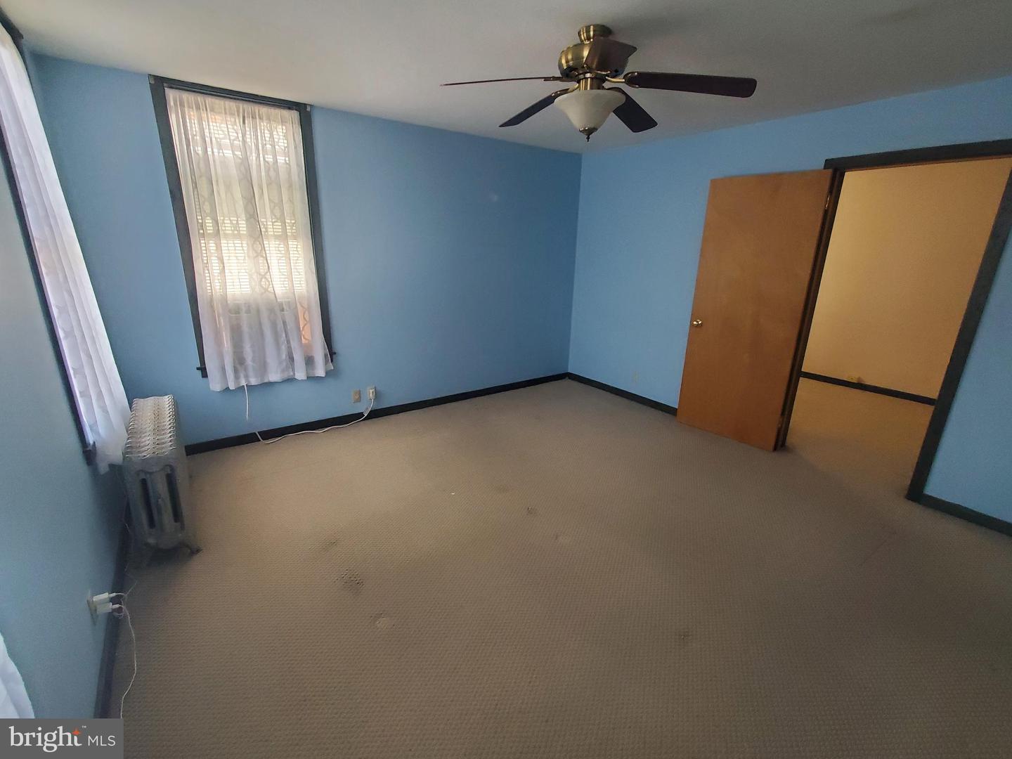 15 S Pershing Ave Property Photo 10