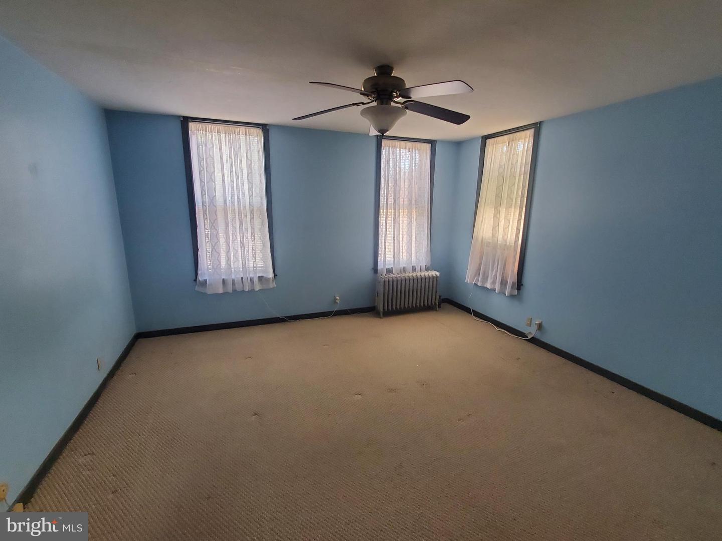 15 S Pershing Ave Property Photo 11