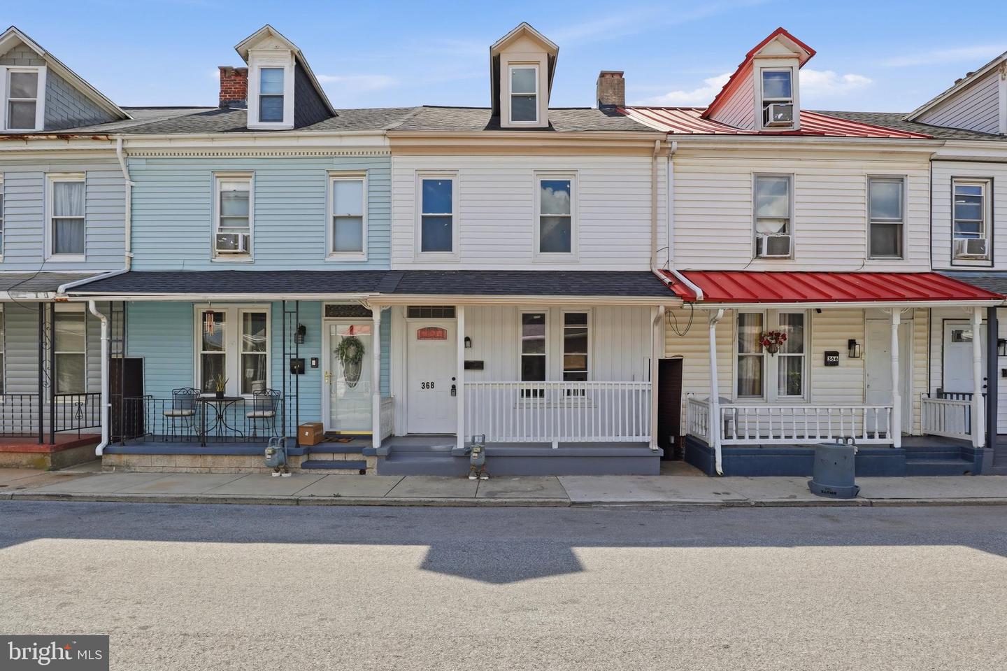 368 Norway St Property Photo 1