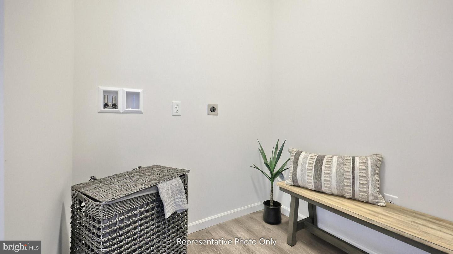 7487 Saint Patrick Ct Property Photo 21