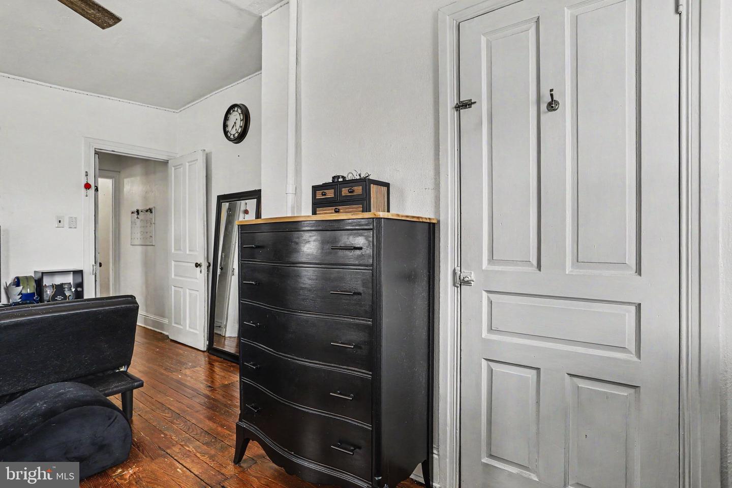 1533 Monroe St Property Photo 13