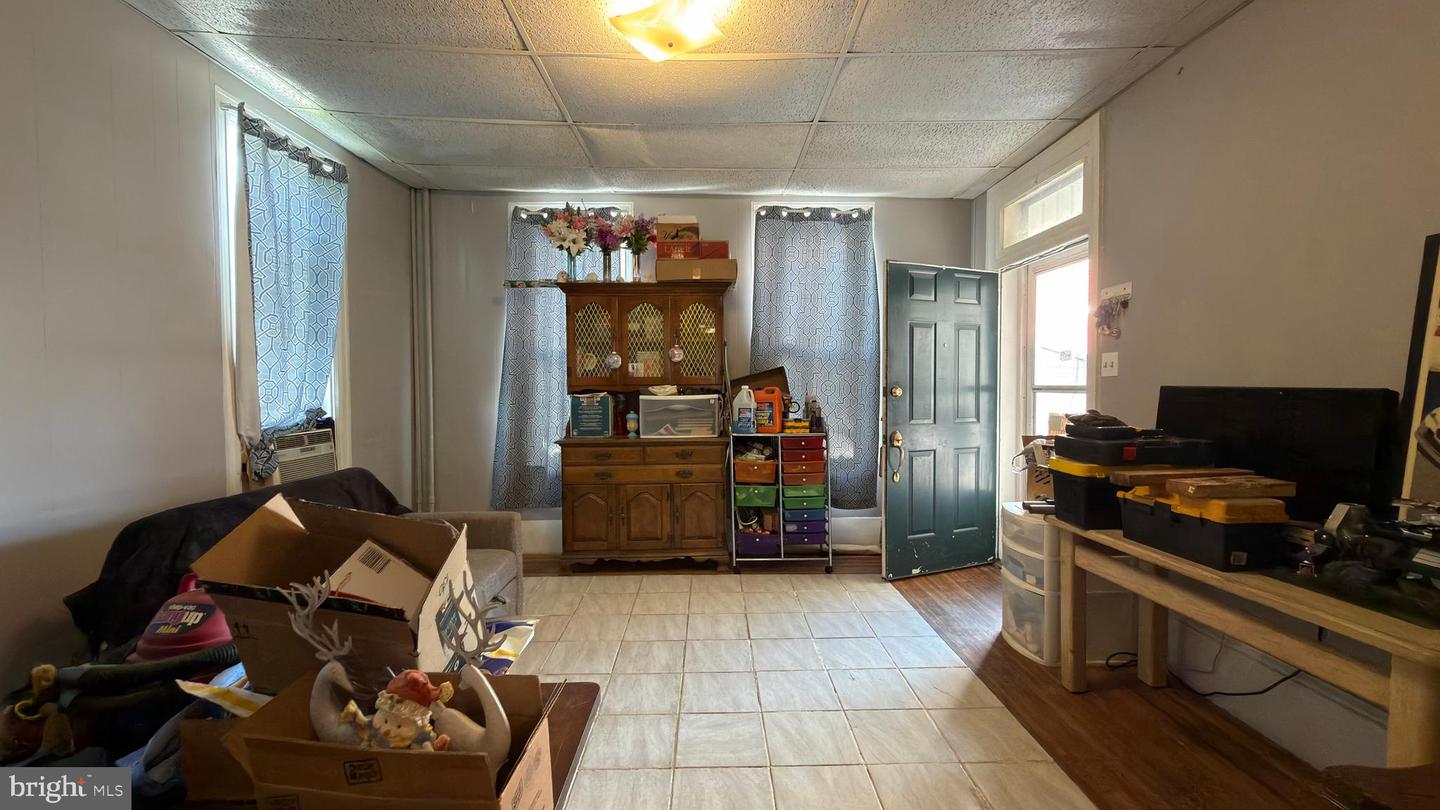 515 W Broadway Property Photo 21