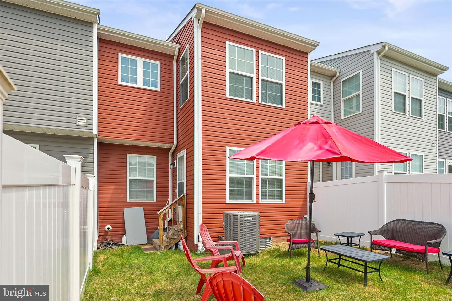 96 Ayrshire Dr Property Photo 32