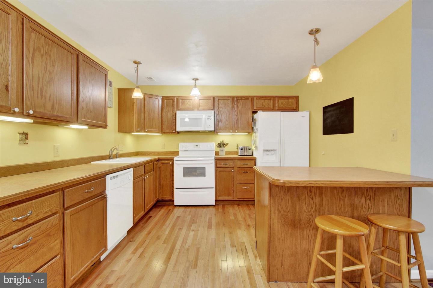 409 Springbrook Ct Property Photo 10