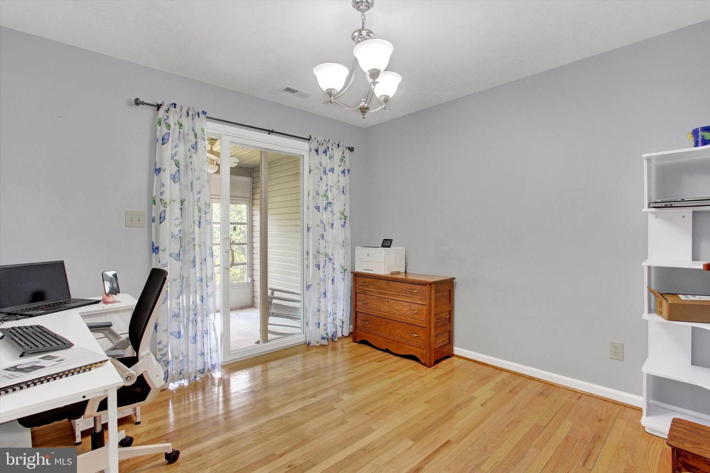 409 Springbrook Ct Property Photo 14