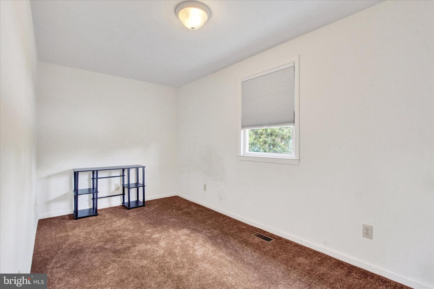 409 Springbrook Ct Property Photo 21