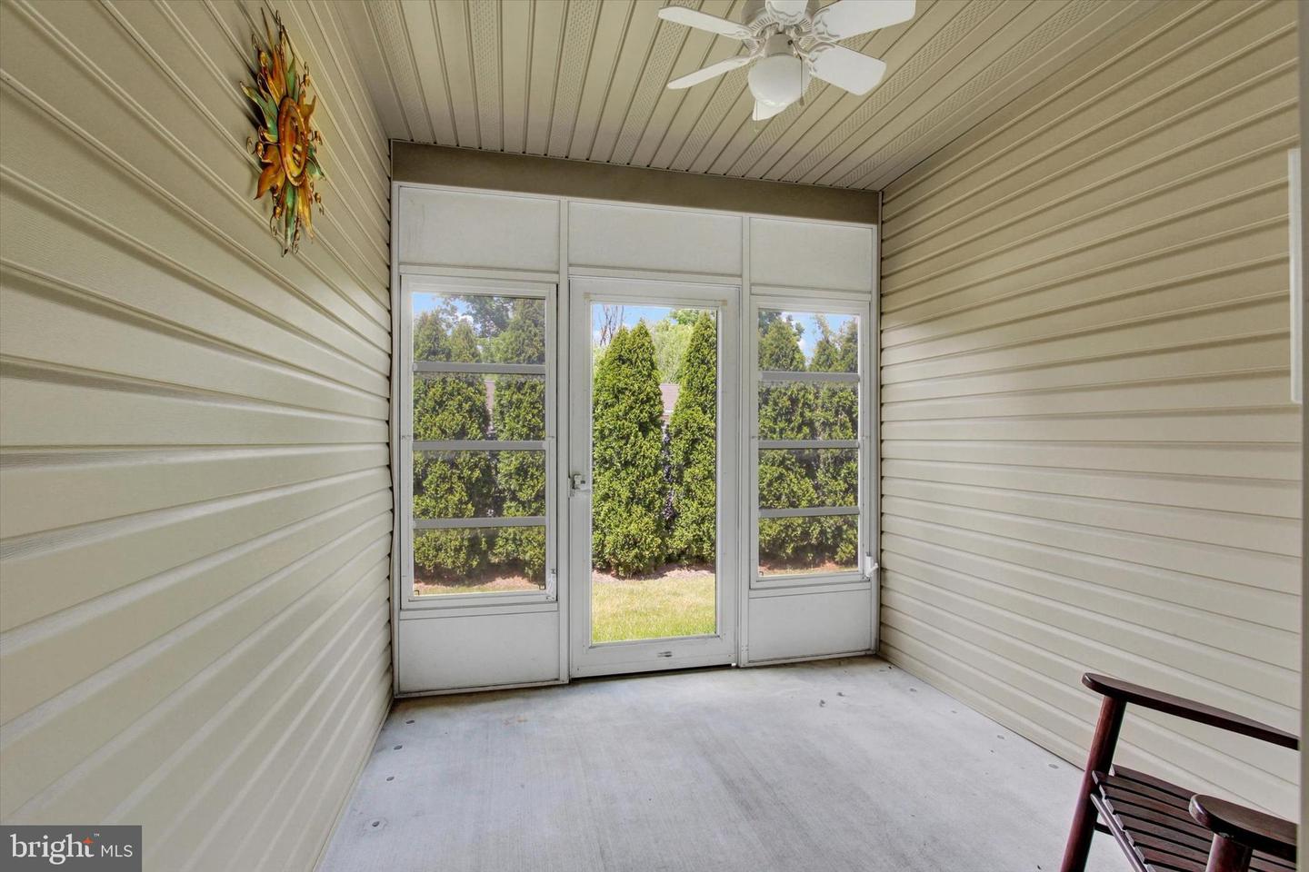 409 Springbrook Ct Property Photo 23
