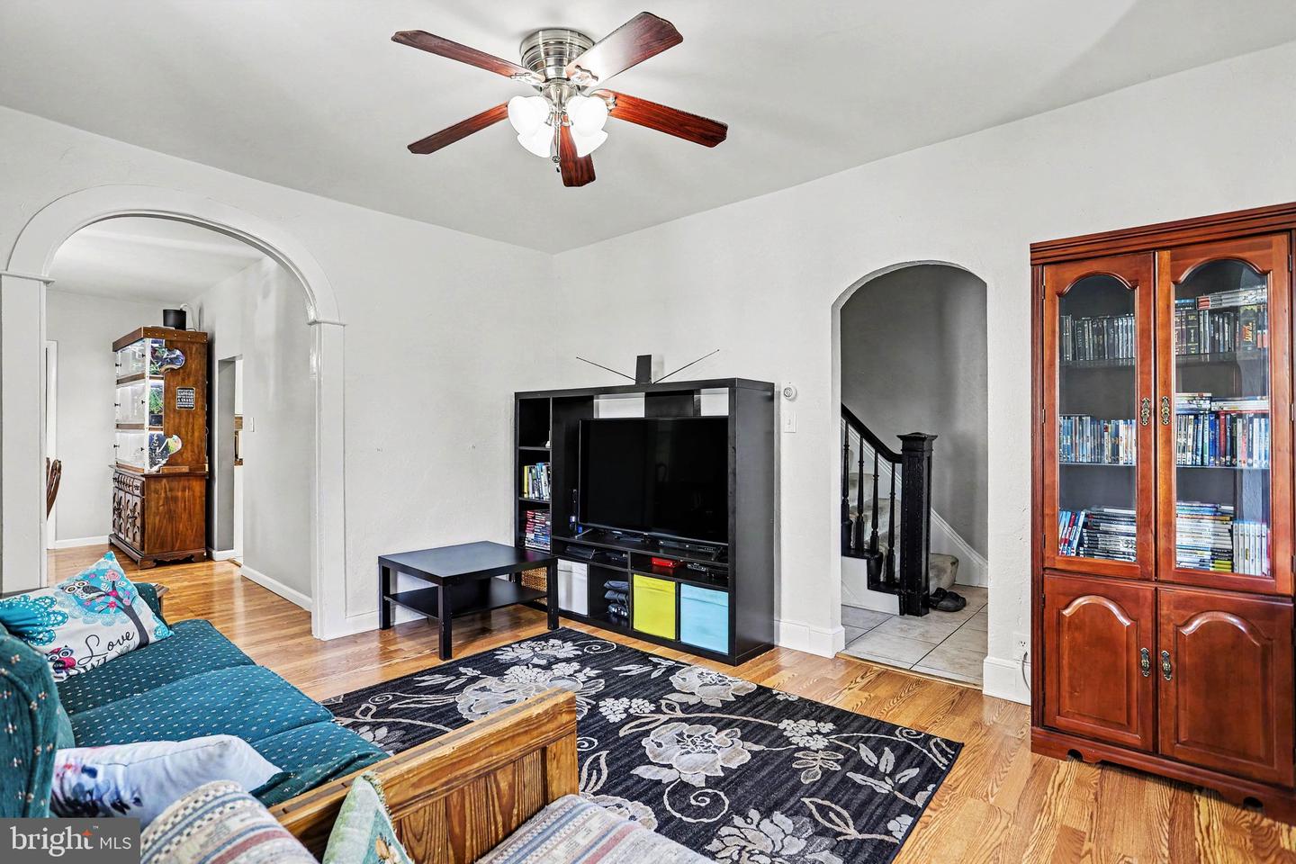 51 W Pennsylvania Ave Property Photo 6