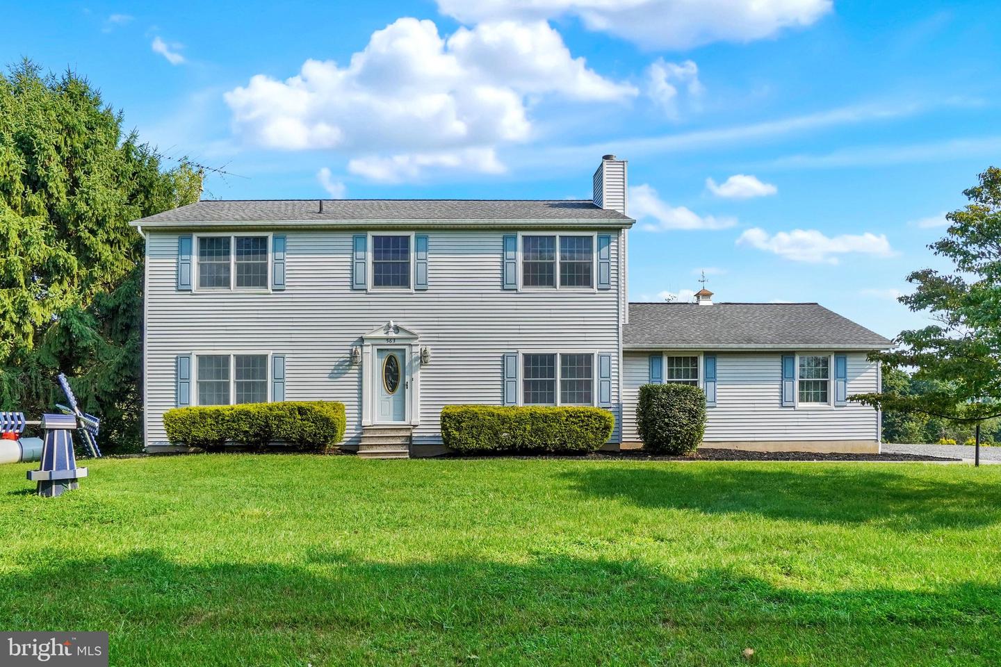 563 Deer Rd Property Photo 1