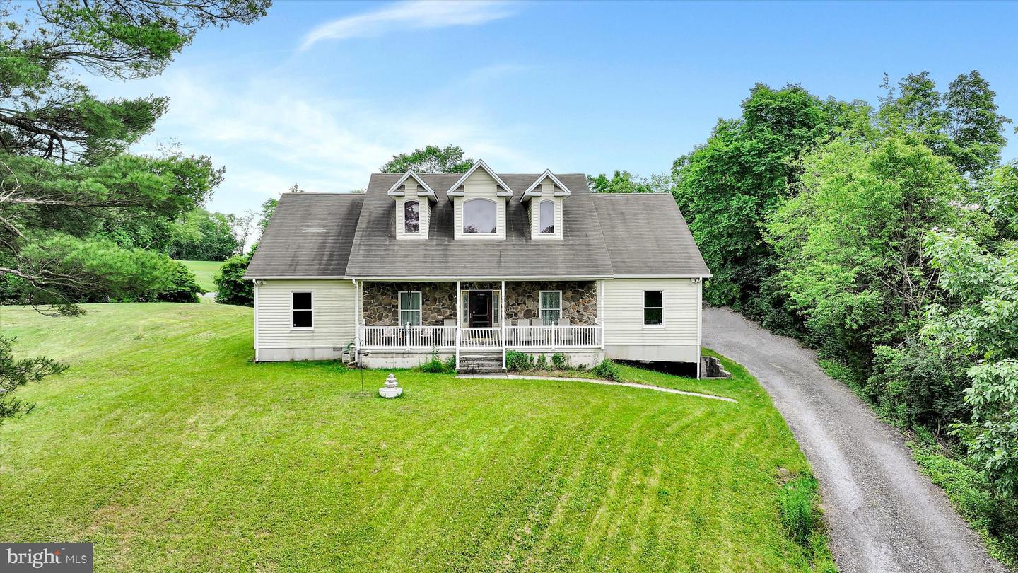 820 Heck Hill Rd Property Photo 1