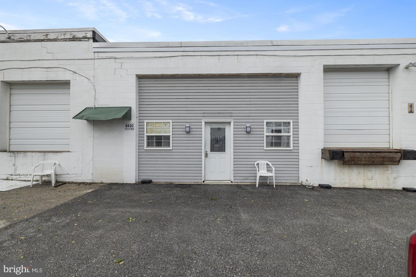 643-c Frederick St Property Photo 1