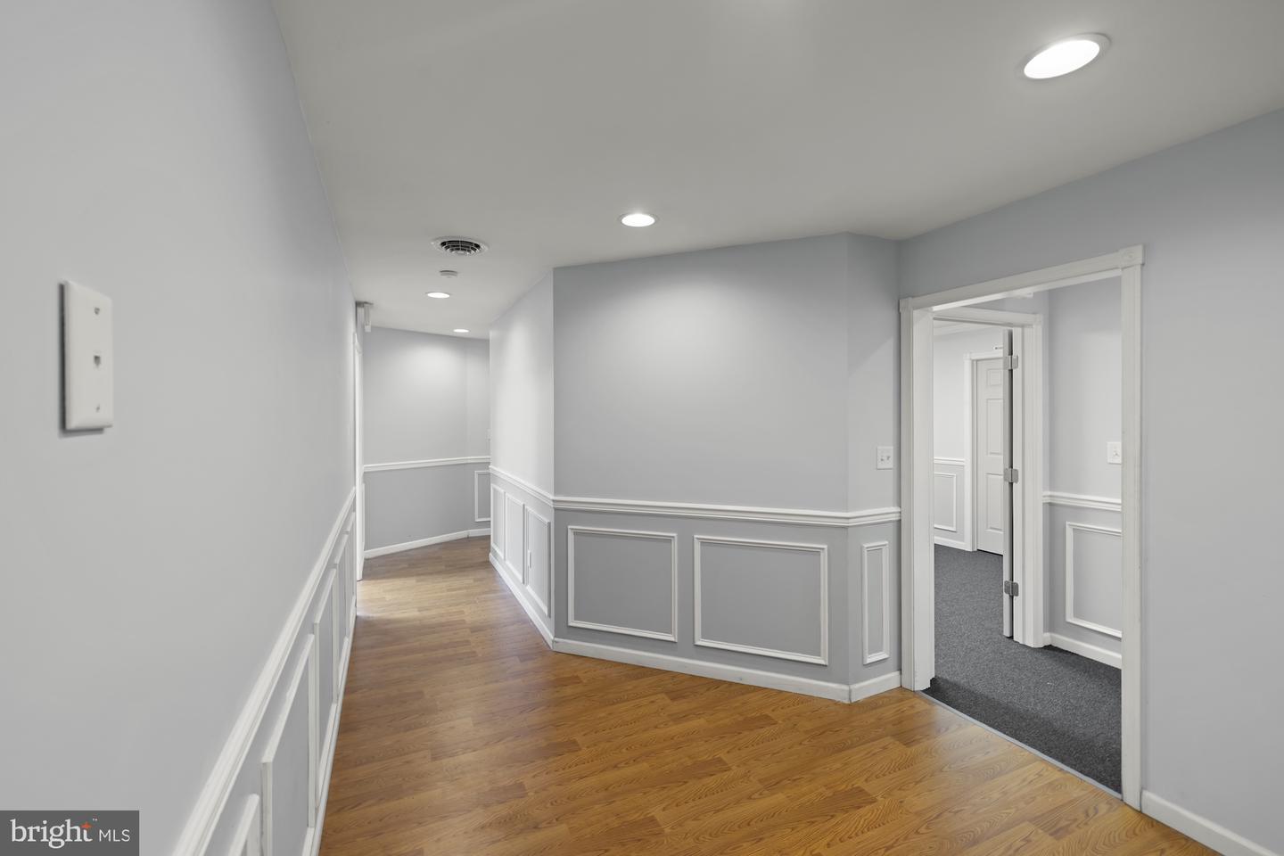 643-c Frederick St Property Photo 14