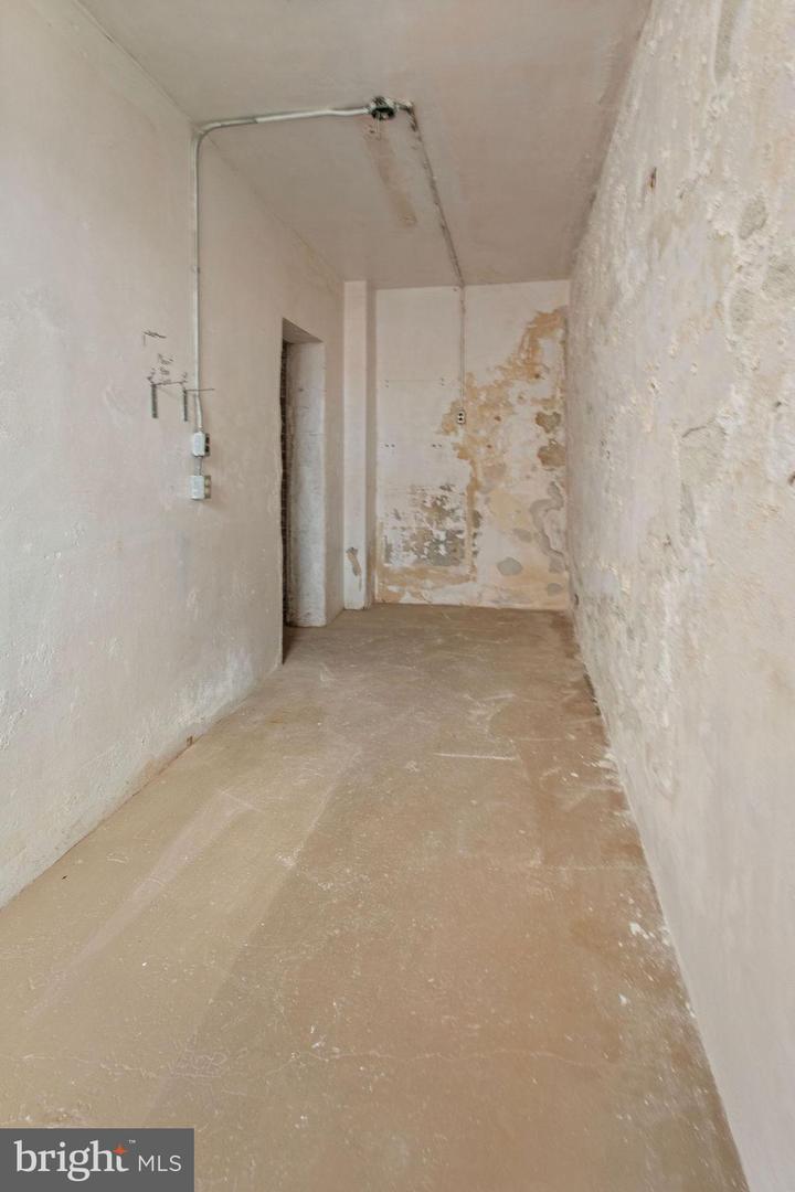 195 Stock St #114 Property Photo 15