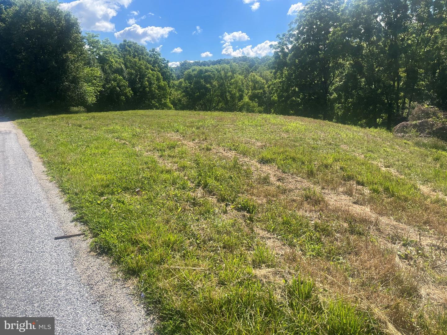00 Mcdermott Rd Property Photo 1