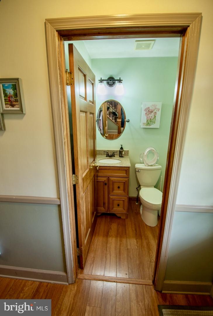 153 Timber Ln Property Photo 7