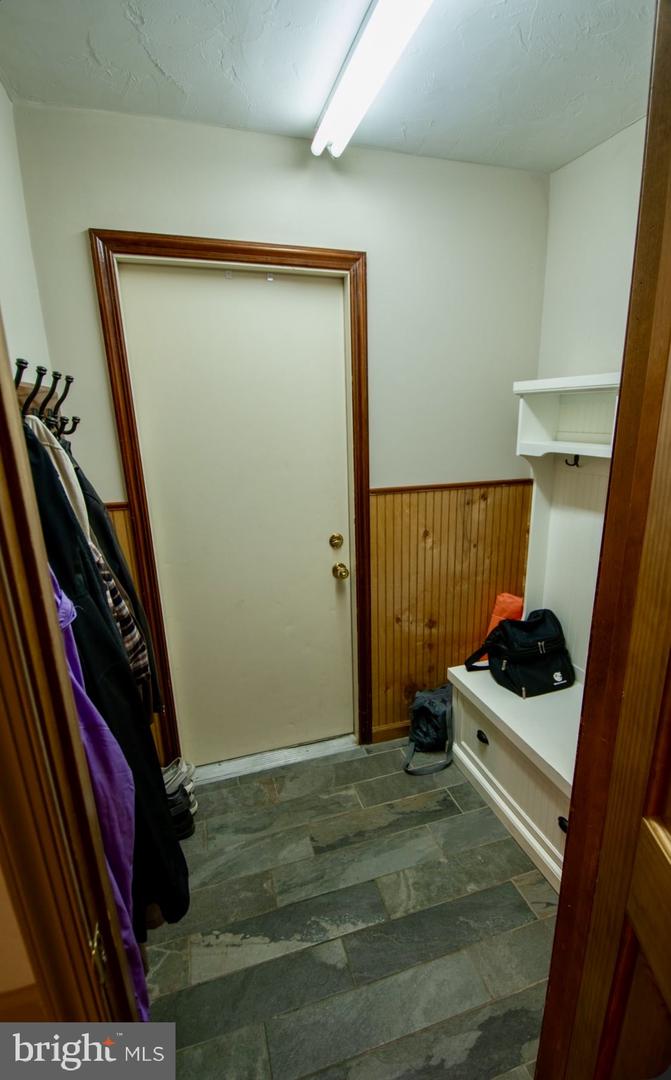 153 Timber Ln Property Photo 30