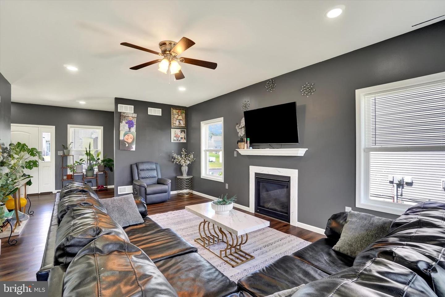 13 Bentley Ct Property Photo 5