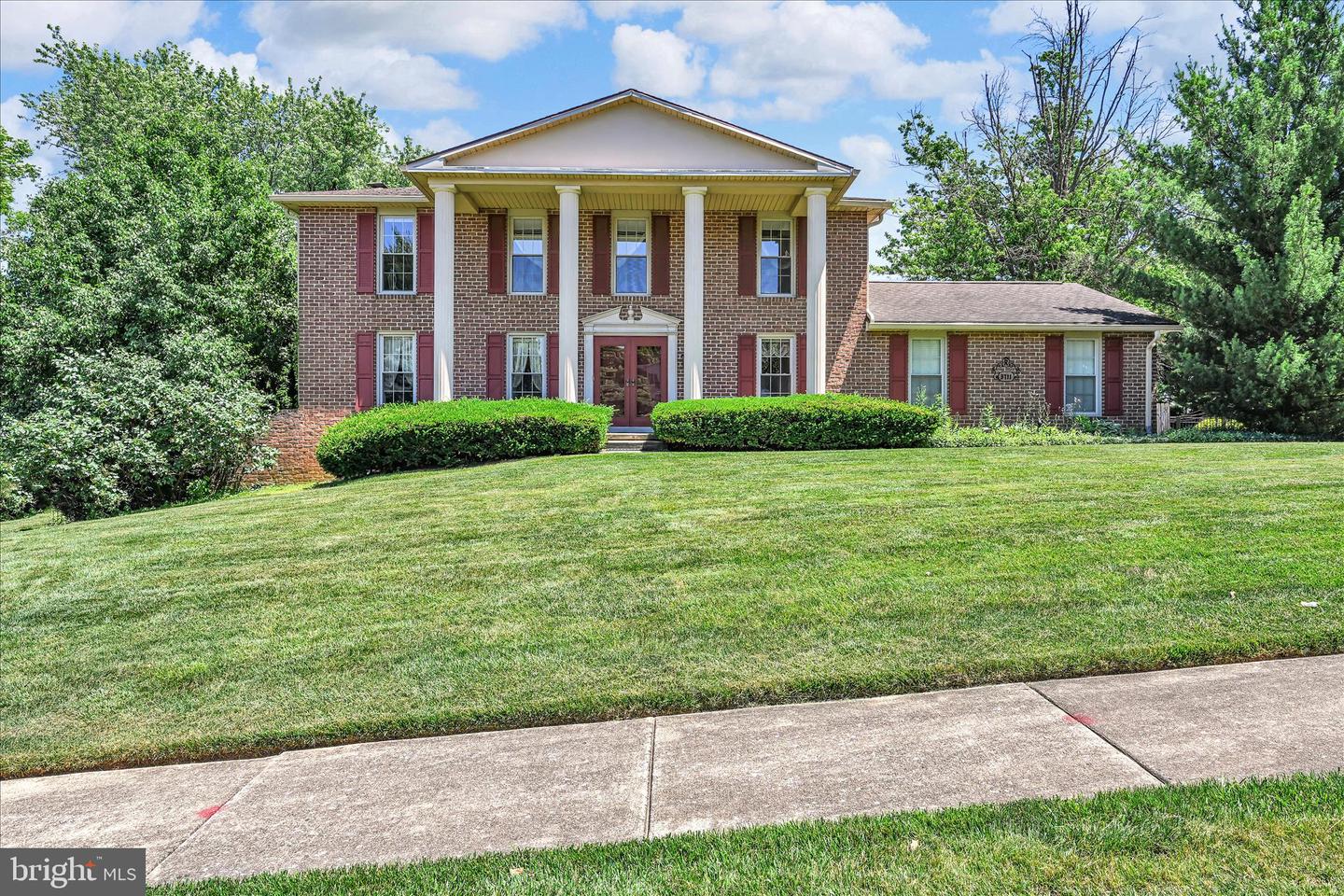 3711 Cayuga Ln Property Photo 1