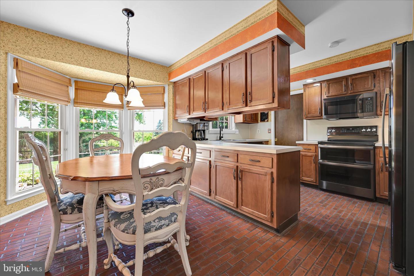 3711 Cayuga Ln Property Photo 14