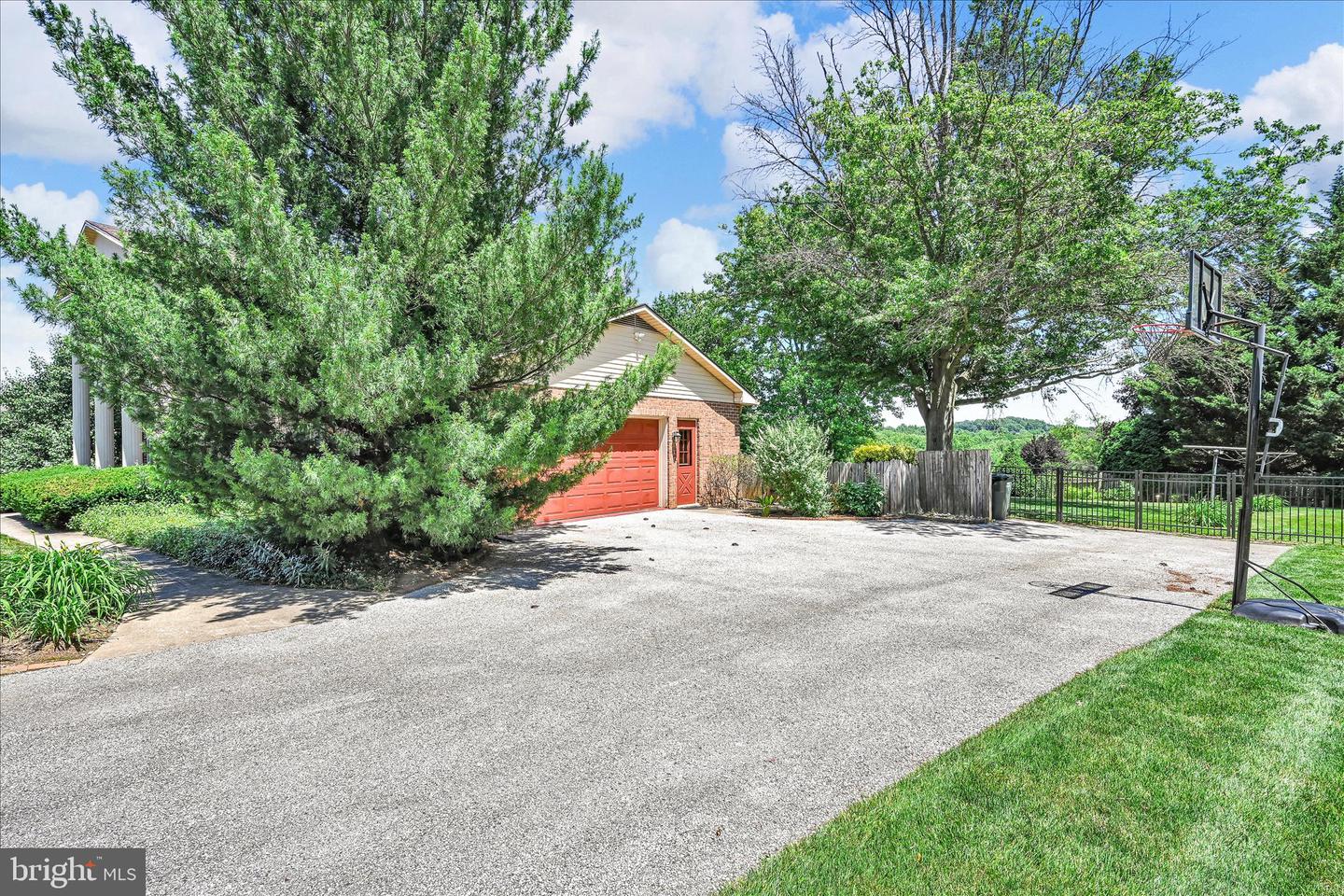3711 Cayuga Ln Property Photo 44