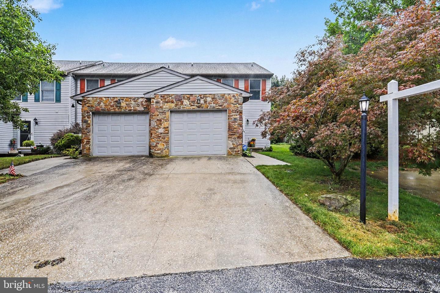 436 Springbrook Ct #e1 Property Photo 2