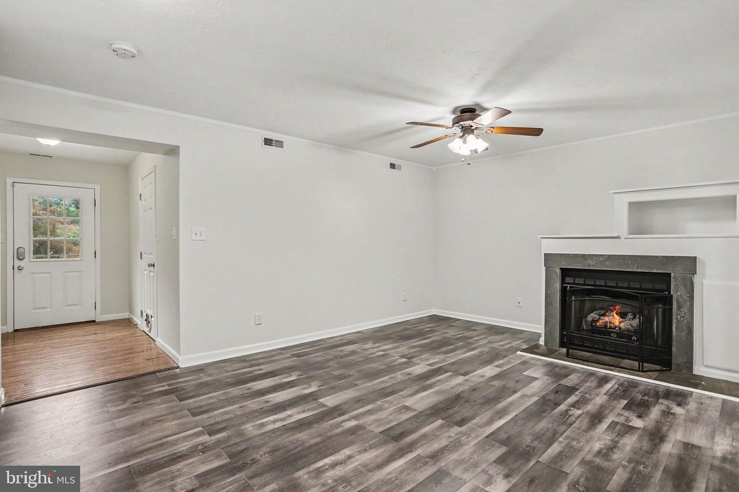 436 Springbrook Ct #e1 Property Photo 16