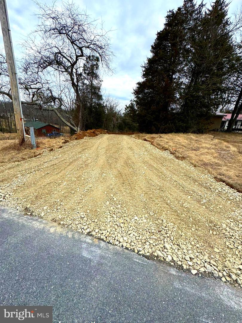 270 S Winding Rd Property Photo 10