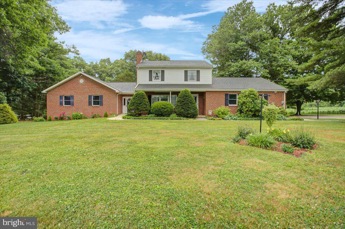 109 Capitol Hill Rd Property Photo 1