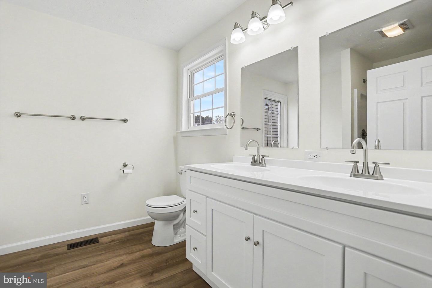 649 Baer Ave Property Photo 14