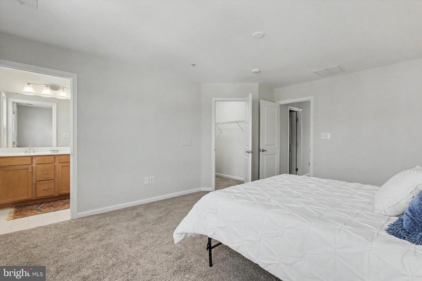 414 Charles Ave Property Photo 17