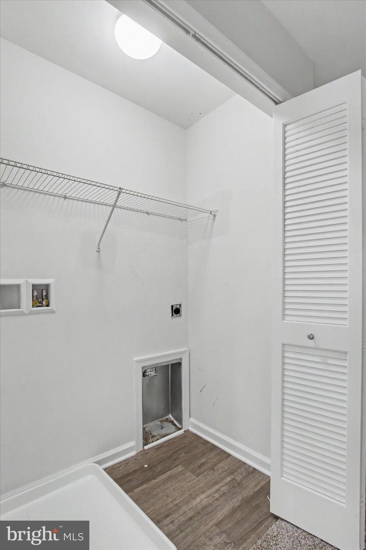 414 Charles Ave Property Photo 21