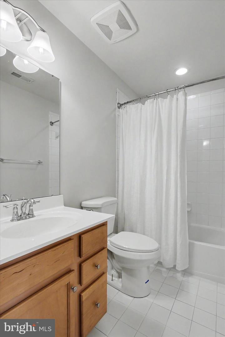 414 Charles Ave Property Photo 22