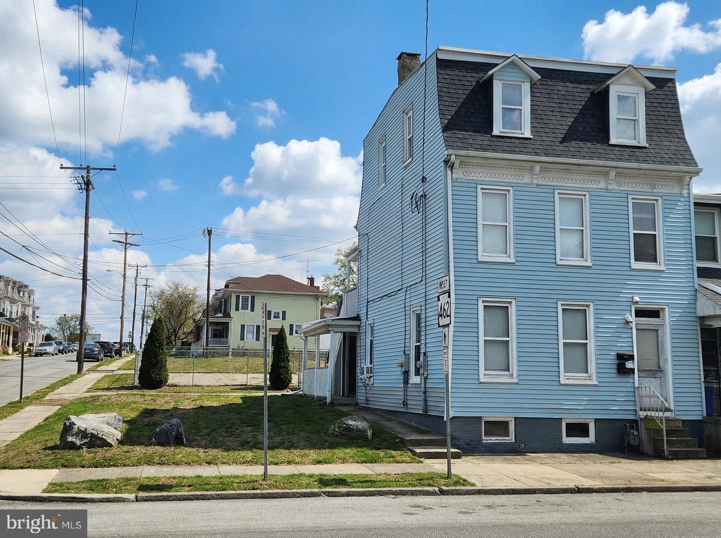 1150 E Philadelphia St Property Photo 22