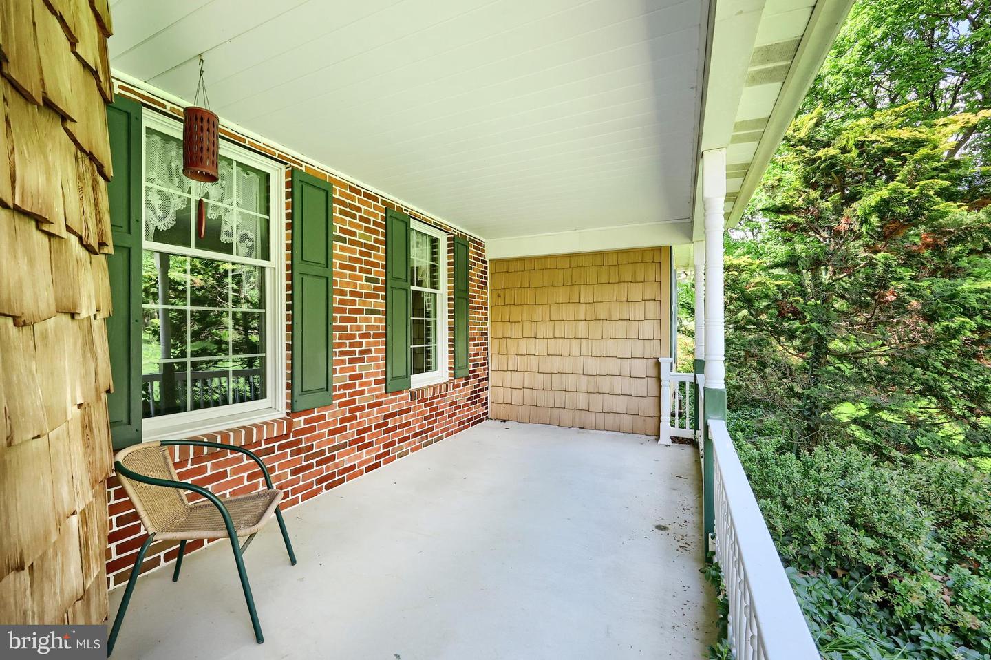 1974 Yingling Dr Property Photo 7