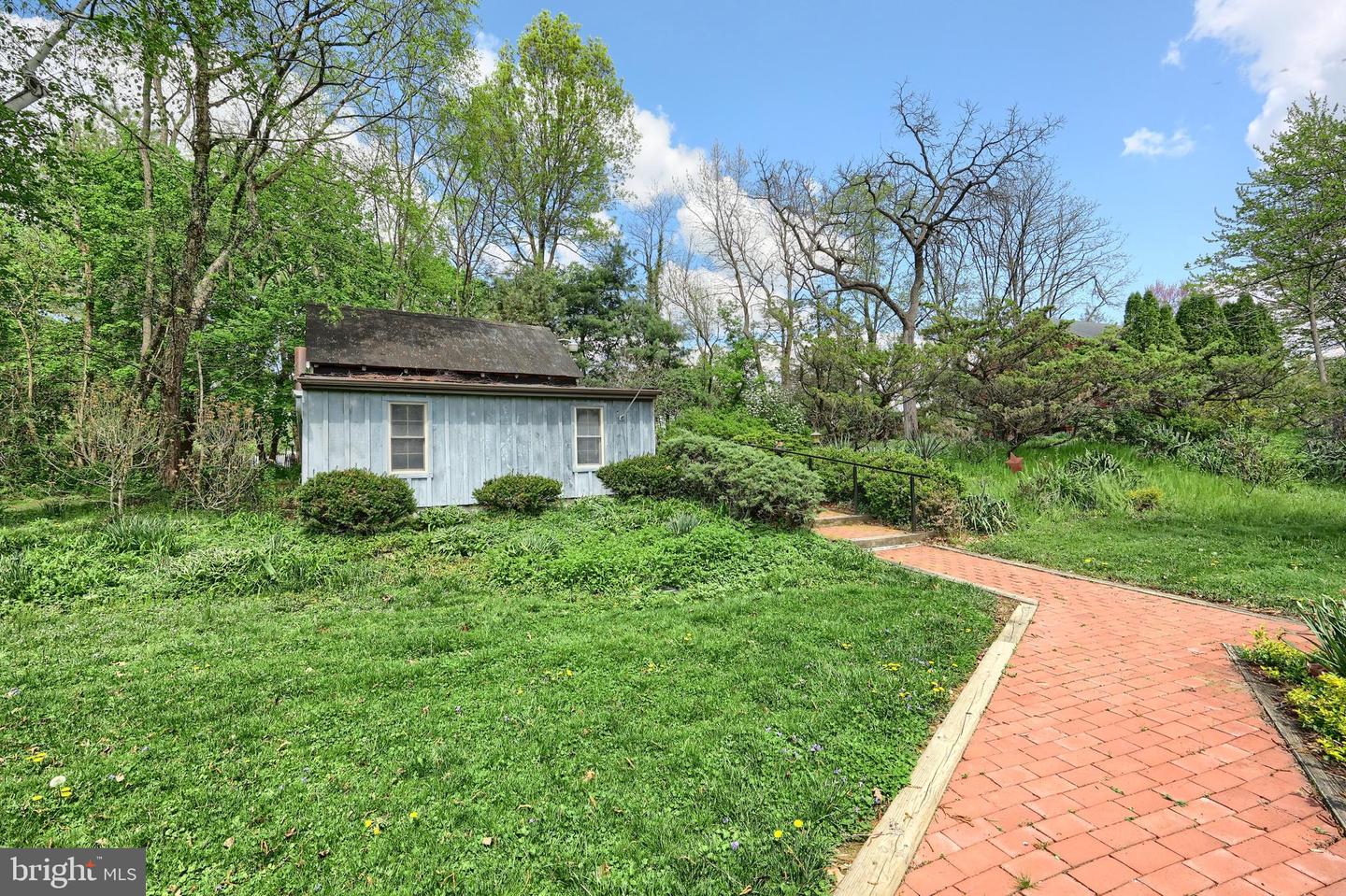 1974 Yingling Dr Property Photo 15