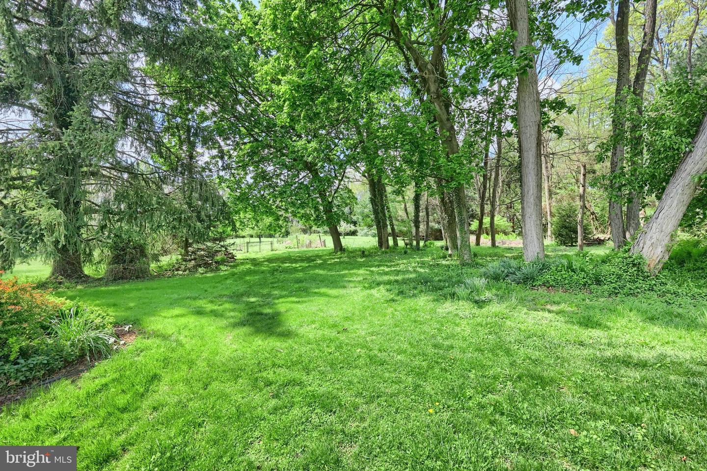 1974 Yingling Dr Property Photo 16