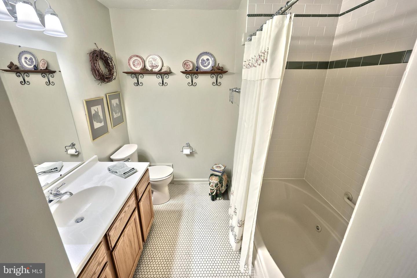 49 Amanda Ave Property Photo 27