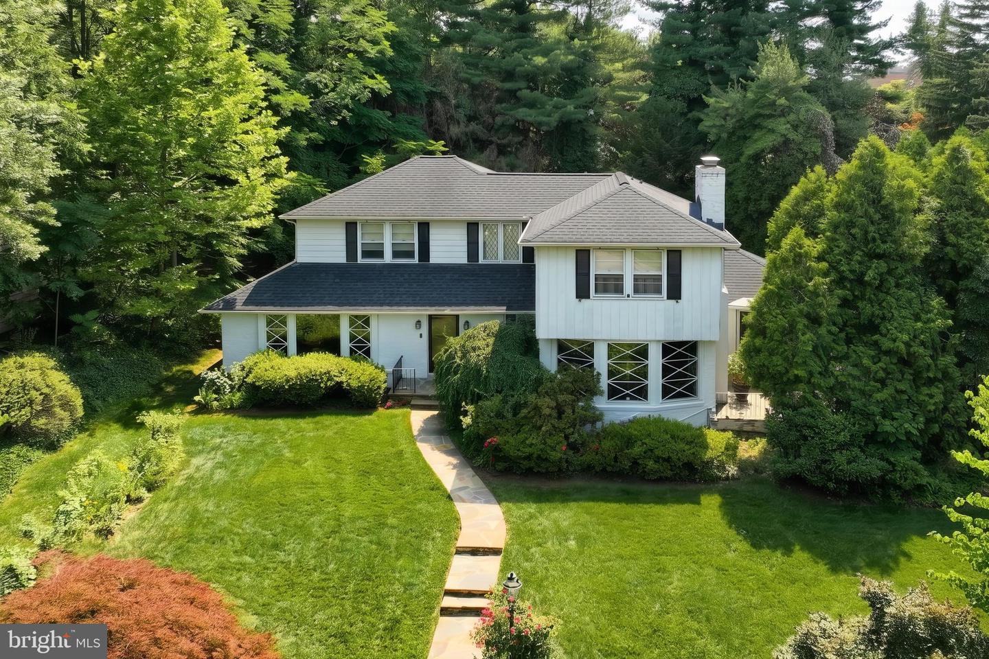 136 Rathton Rd Property Photo 1