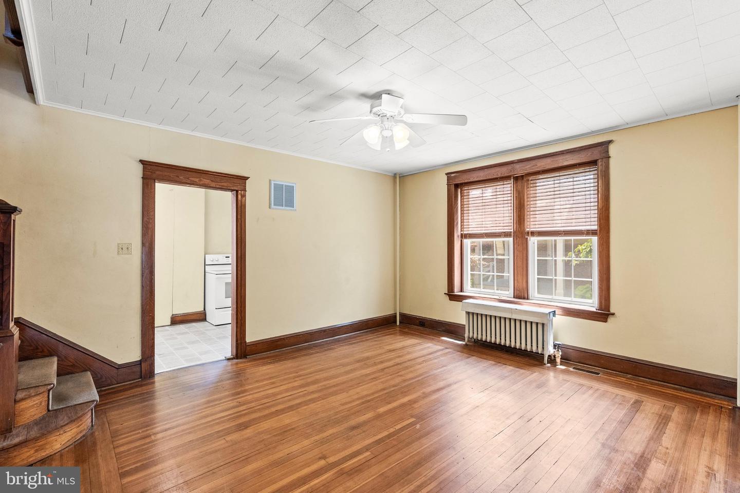 228 Baltimore St Property Photo 14