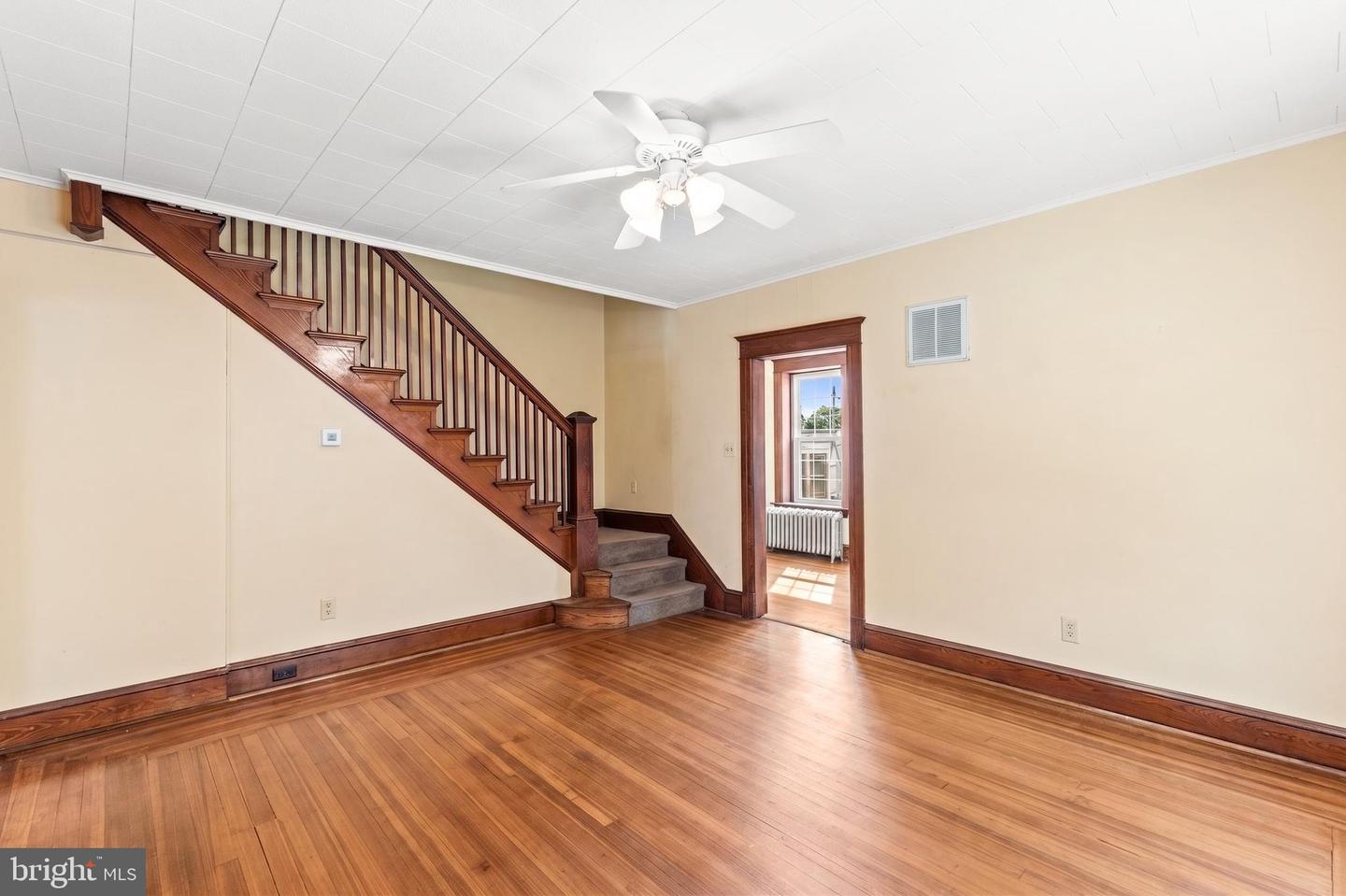 228 Baltimore St Property Photo 15