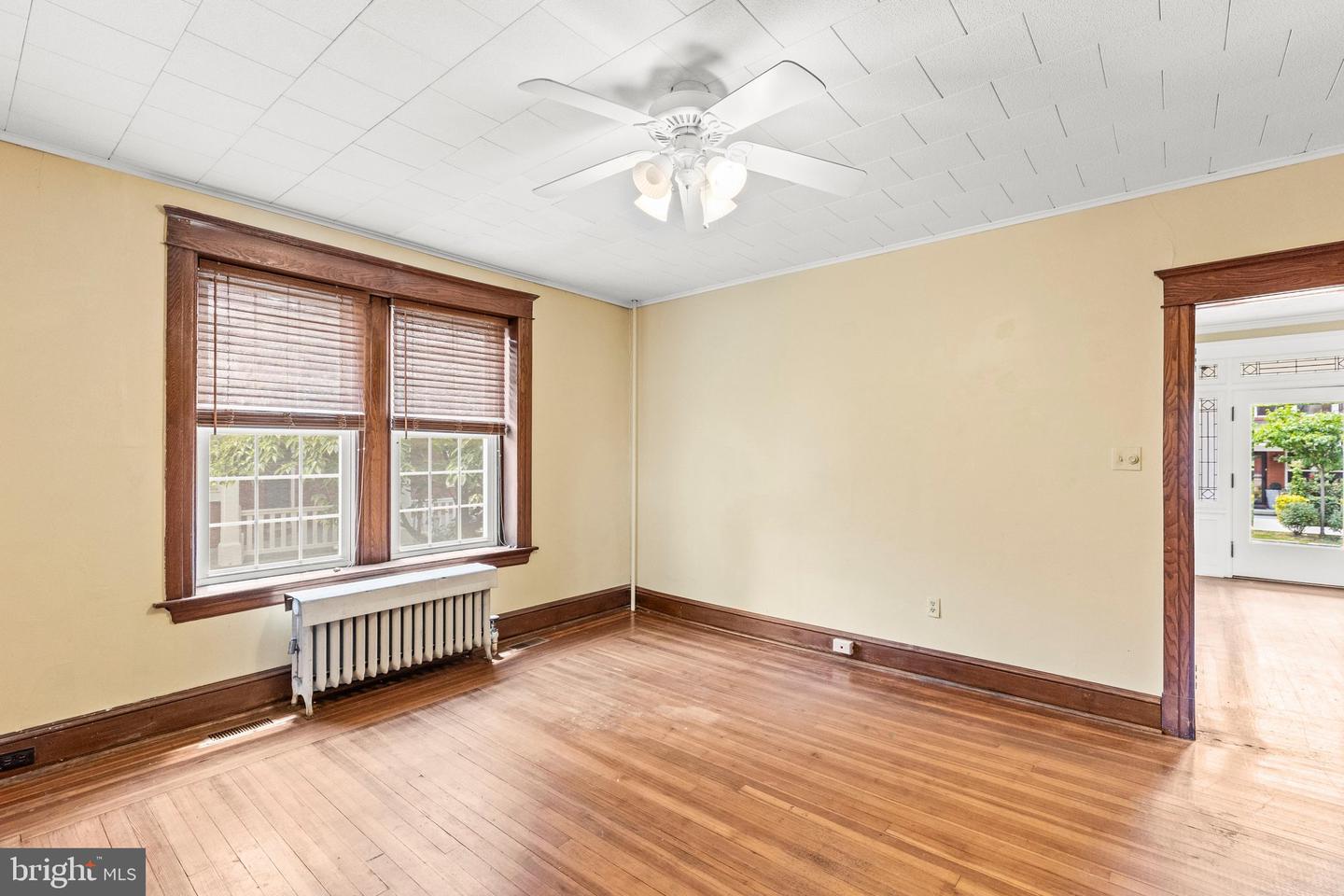 228 Baltimore St Property Photo 16