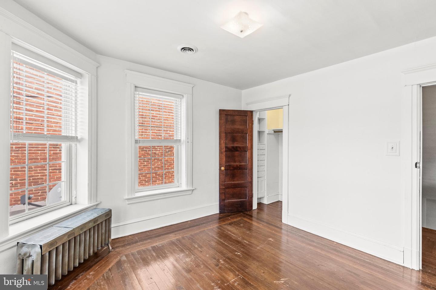 228 Baltimore St Property Photo 32
