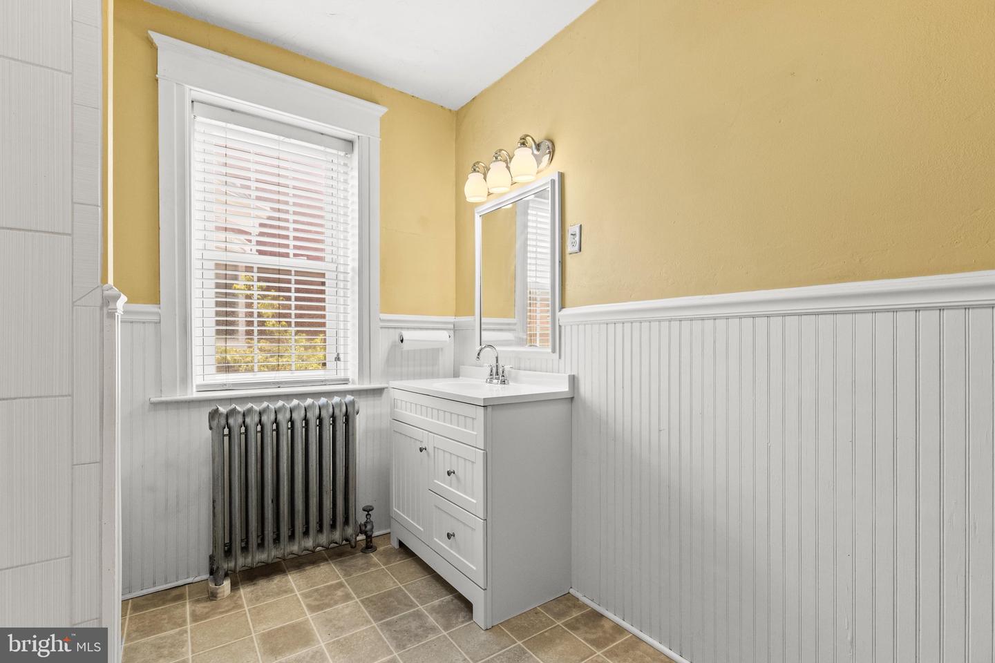 228 Baltimore St Property Photo 36